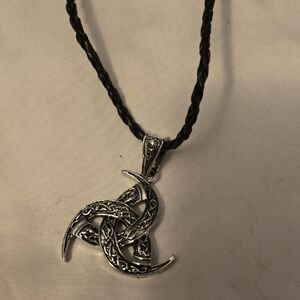 Silver Celtic Knot Pendant Necklace
